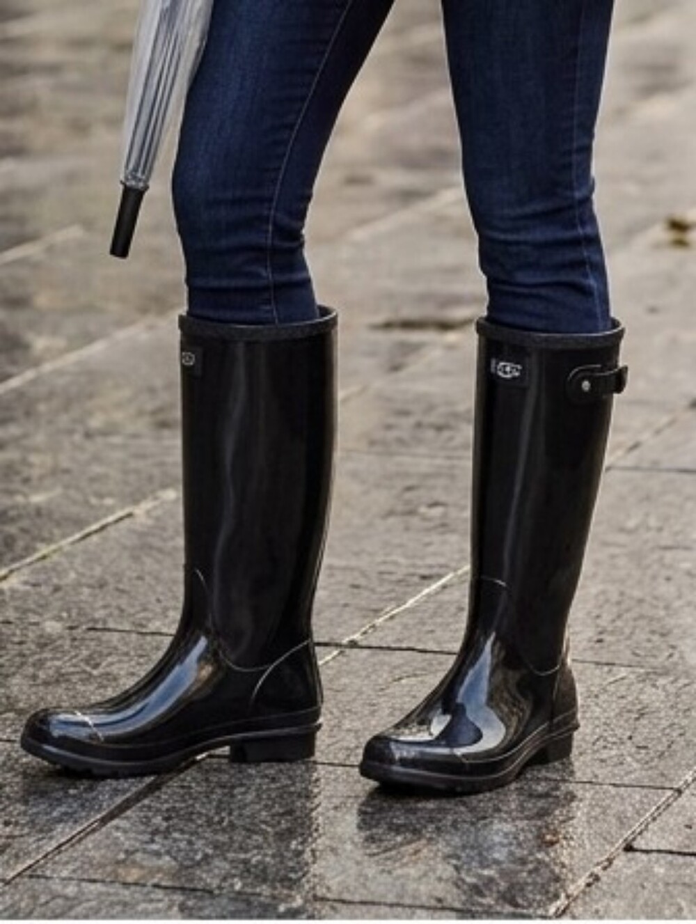 UGG Shaye Black Glossy Waterproof Tall Rain Boots Women's Size 8 Sheepskin EUC